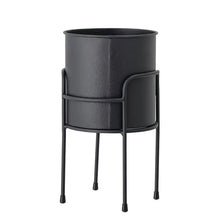 Black Metal Planter + Stand - Greenhouse Home