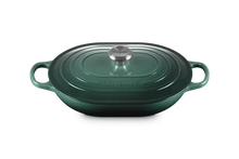 Le Creuset Signature Oval Casserole, 3.75 qt. Le Creuset