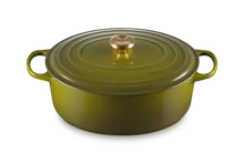 Le Creuset Signature Oval Oven, 8 qt. Le Creuset