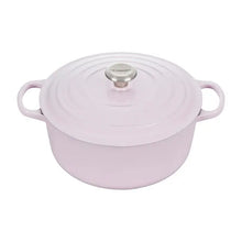 Le Creuset Signature Round Dutch Oven, 5.5 qt., [product_price]- Greenhouse Home