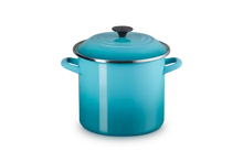 Traditional 8 qt. Stockpot Le Creuset
